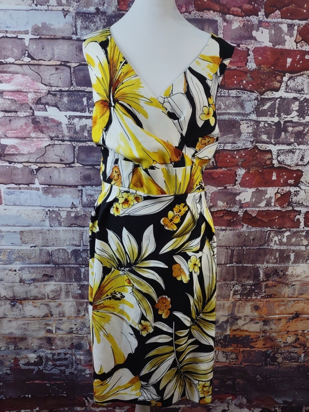 Signature By Robbie Bee Floral Mock Wrap Dress